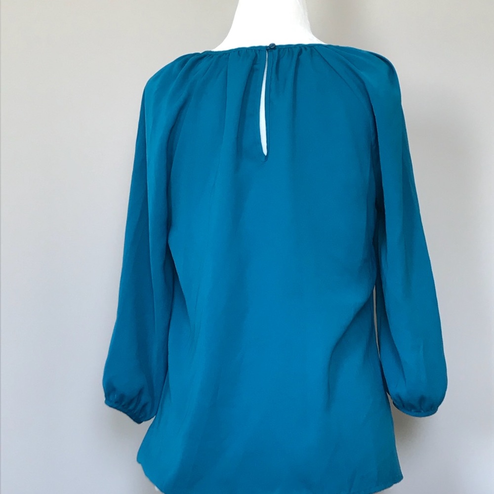 Old Navy silky chiffon dressy top - Picture 2 of 2